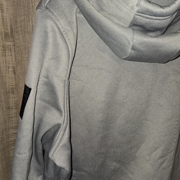 Under Armor Gray embrossed hoodie Large - Picture 10 of 12